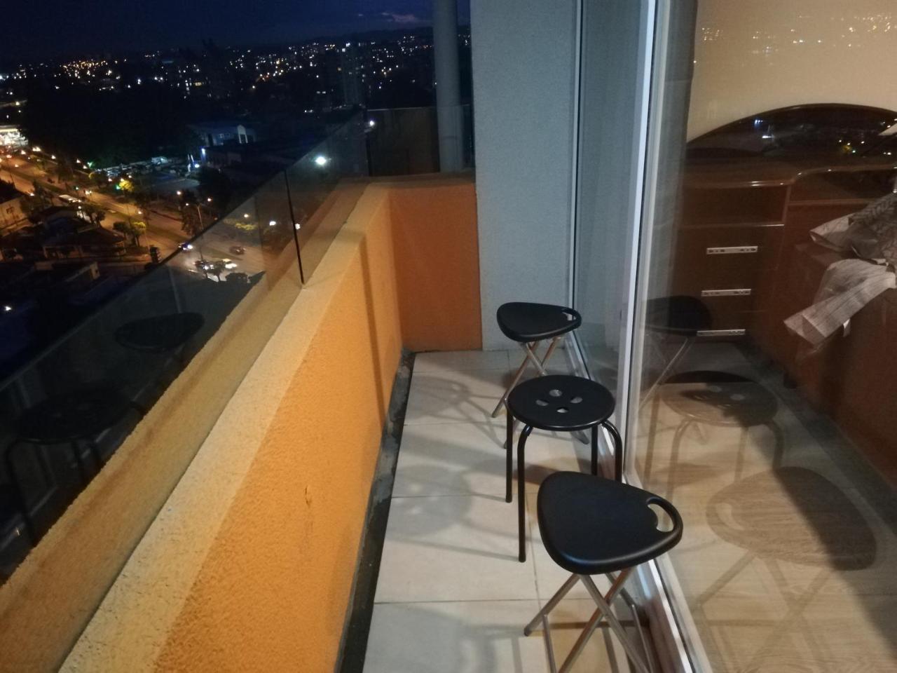 Depto Estudio 1811 Edificio Centro Blanco Con Estacionamiento Temuco Zewnętrze zdjęcie